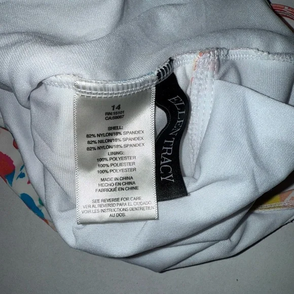 Ellen Tracy size 14 swim suit - floral- nwot - Picture 5 of 5